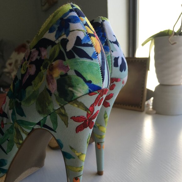 Tropical Print Peep Toe Heels by Apt. 9 - Picture 5 of 15